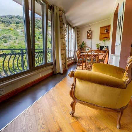 Sa Domo E Giuanne E Giuanna Acomodação com café da manhã Bosa Exterior foto