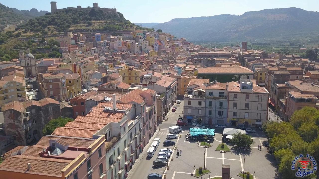 Sa Domo E Giuanne E Giuanna Acomodação com café da manhã Bosa Exterior foto